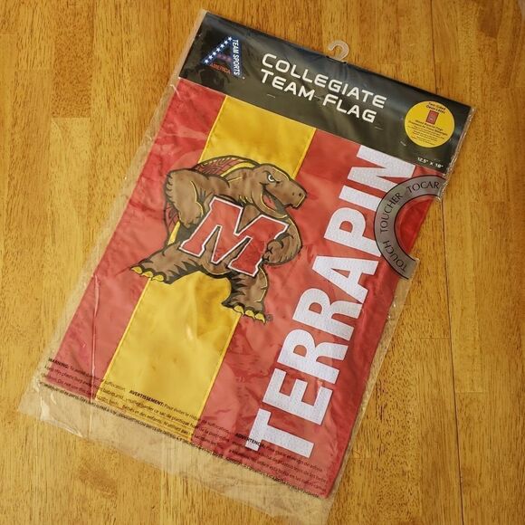 𝅺Maryland Terrapin Collegiate Team Flag New In Packaging University College Swa - Picture 1 of 6